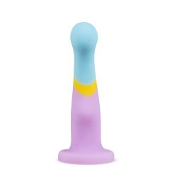 Avant - Silicone Dildo With Suction Cup - Heart of Gold