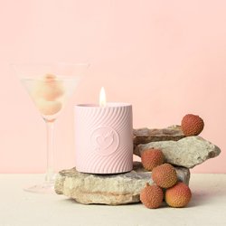 HighOnLove - Pink Massage Candle Lychee Martini